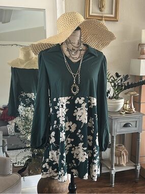 Dark Green Floral Long-Sleeve V-Neck Swing Dress